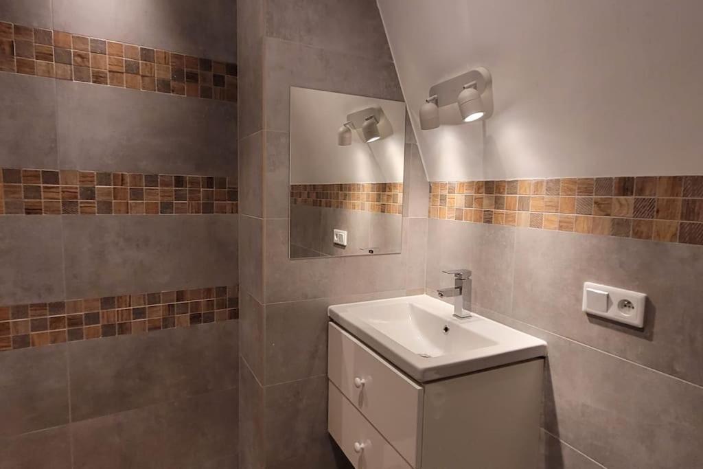Klimatyczne Mieszkanie W Rynku Apartament Wrocław